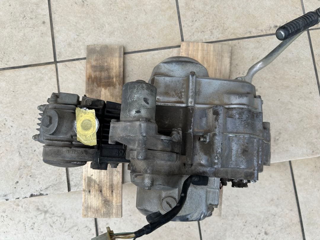 にゃーごろう　スーパーカブ50エンジン　AA-01