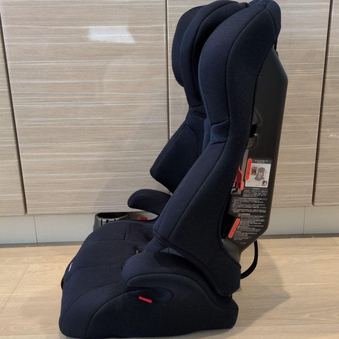 Combi ジョイトリップ ジュニアシート ネイビー カップホルダー付き