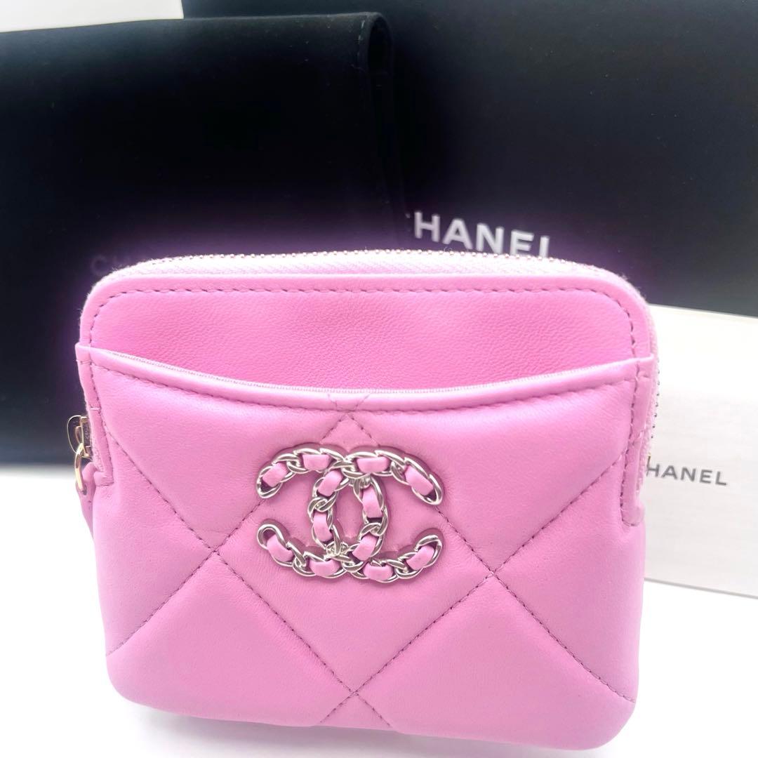 未使用級✨シャネル　マトラッセ　ラムスキン　ココ　ピンク　・カードケース