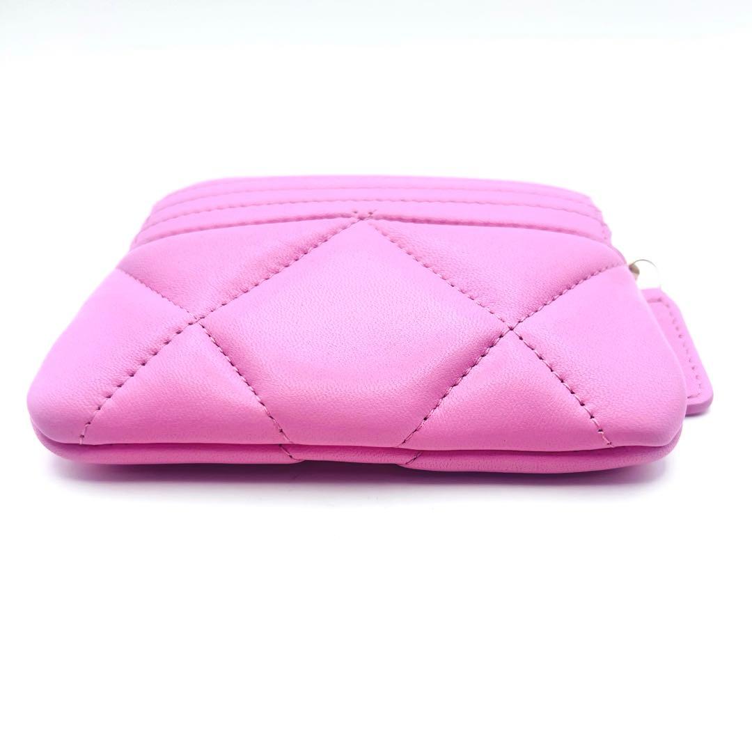 未使用級✨シャネル　マトラッセ　ラムスキン　ココ　ピンク　・カードケース