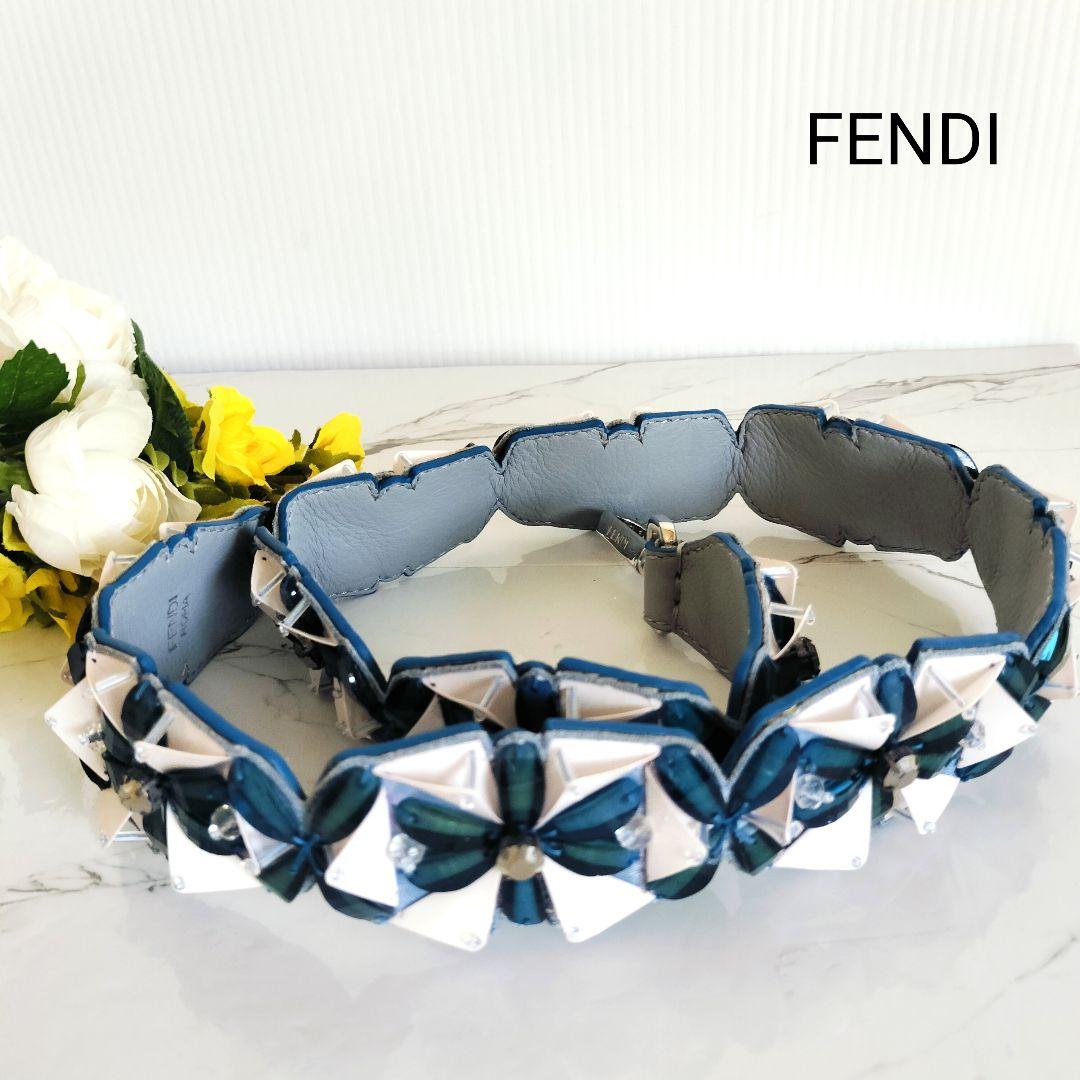 美品☆FENDI フェンディ☆ストラップユー ブルー×ホワイト ラインストーン