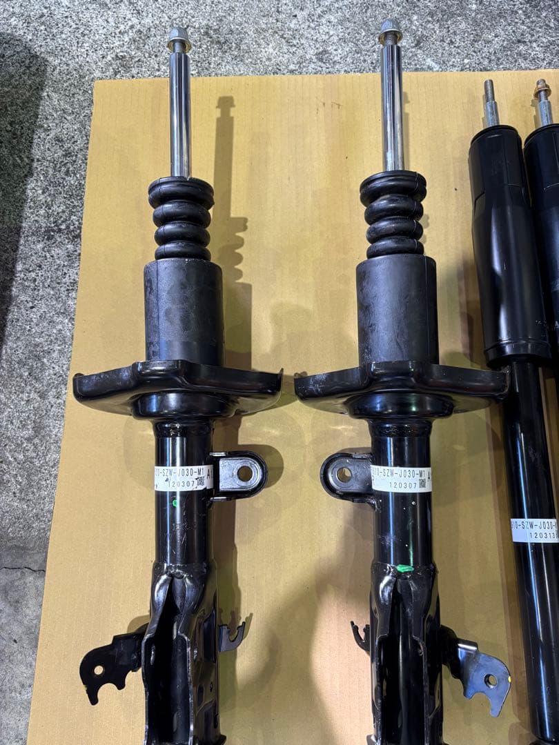 ステップワゴン　RK1 サスペンションキット純正