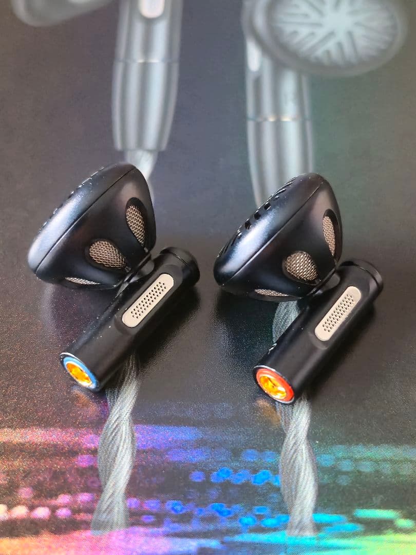 【極美品】FiiO FF5　有線イヤホン/イントラコンカ型　即購入可能