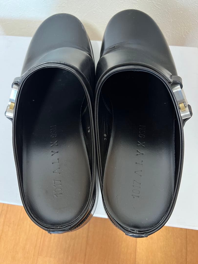 alyx ローファー　黒 金属バックル