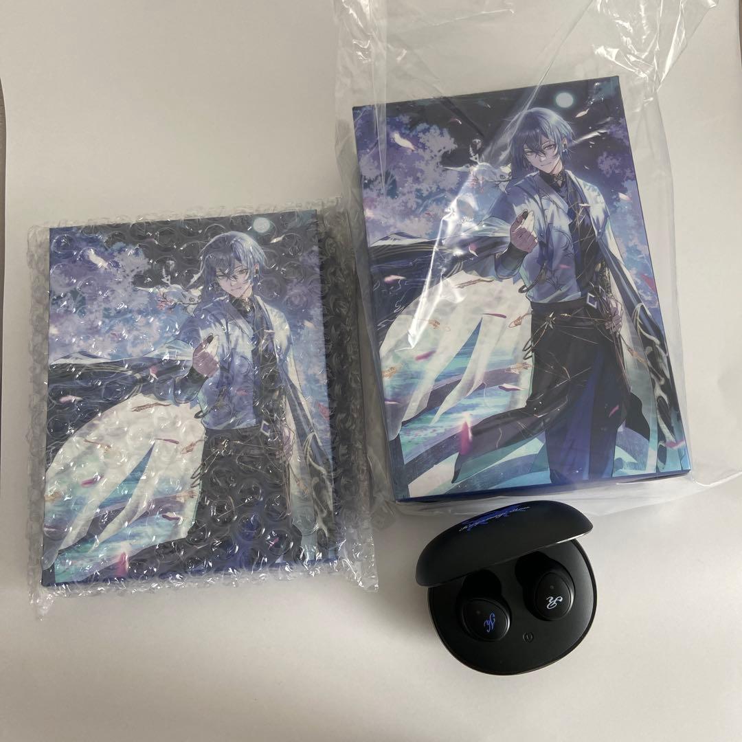 【9/1まで】小柳ロウコラボイヤホン&充電器