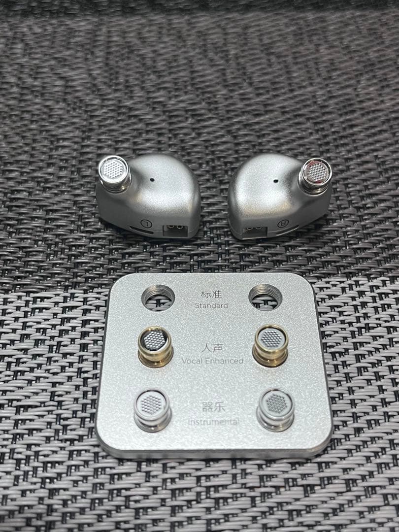 【値下げ中】TWISTURA WOODNOTE イヤフォン