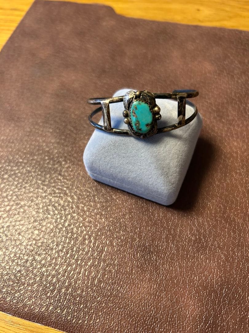 ヴィンテージ ネイティブアメリカン ナバホ ASHLEY刻印バングル