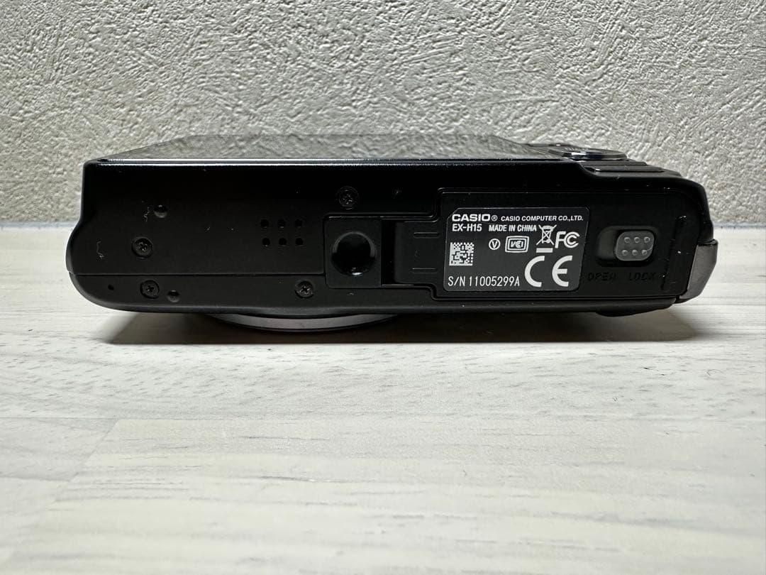 付属品付【美品】CASIO エクシリム　EX-H15 ブラック　コンデジ　動作品