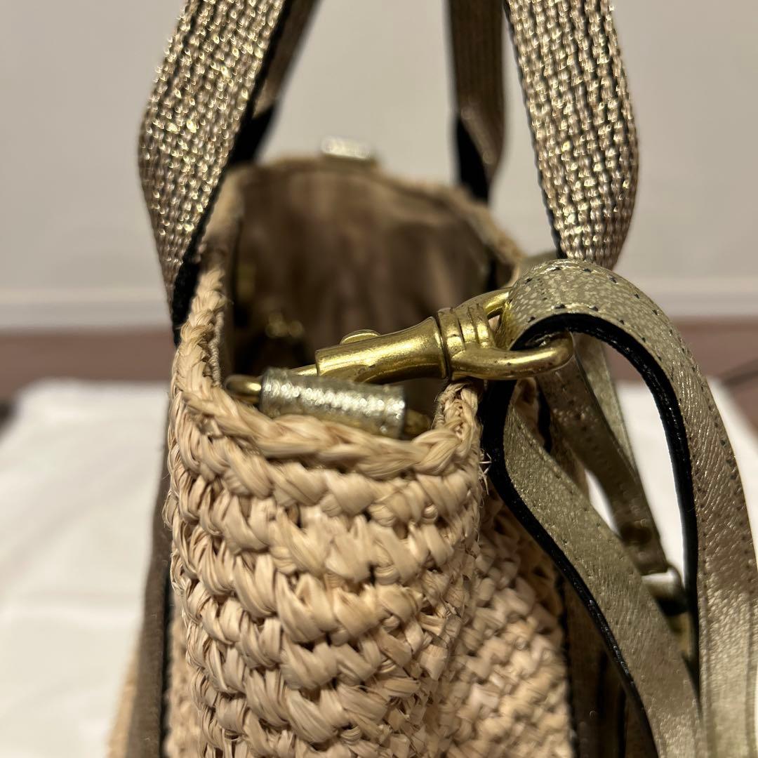 ヴィオラドーロ　かごショルダーバッグ　2wayミニ　ゴールド　ラフィア　フリンジ