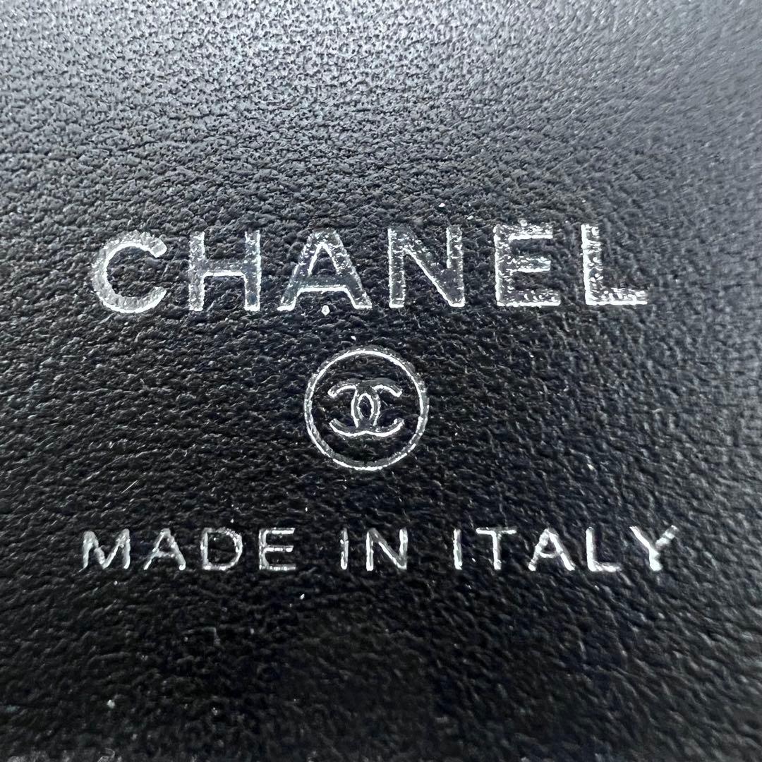 CHANEL iPhone15Pro ケース マトラッセ ラムスキン シリアル有