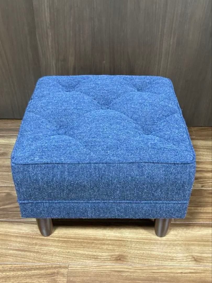 カリモク60　オットマン　タープブルー