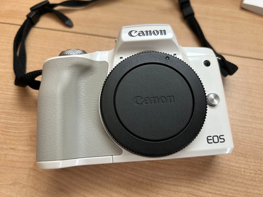 Canon EOS KISS M ホワイト　レンズセット