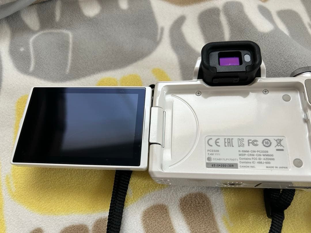 Canon EOS KISS M ホワイト　レンズセット