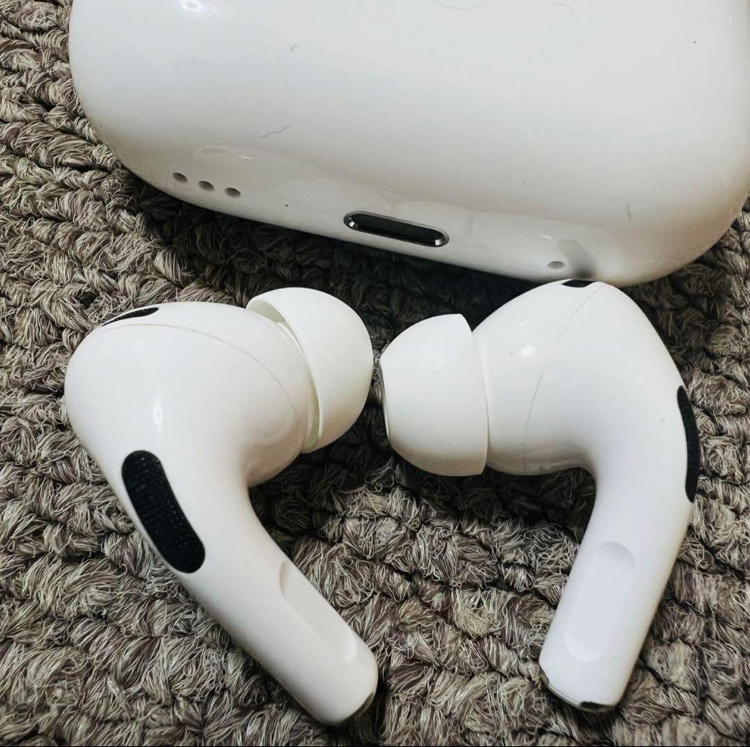 AirPods pro 第2世代　ライトニングタイプ