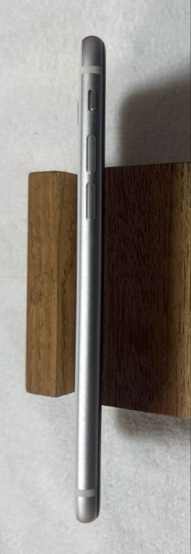 アップル iPhoneSE 第2世代 128GB 国内版SIMフリー