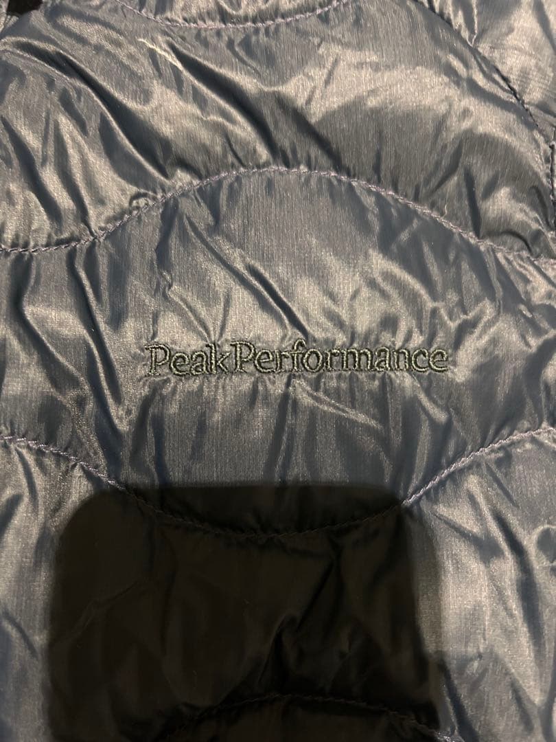 Peak Performance フード付きダウンジャケット xsネイビー