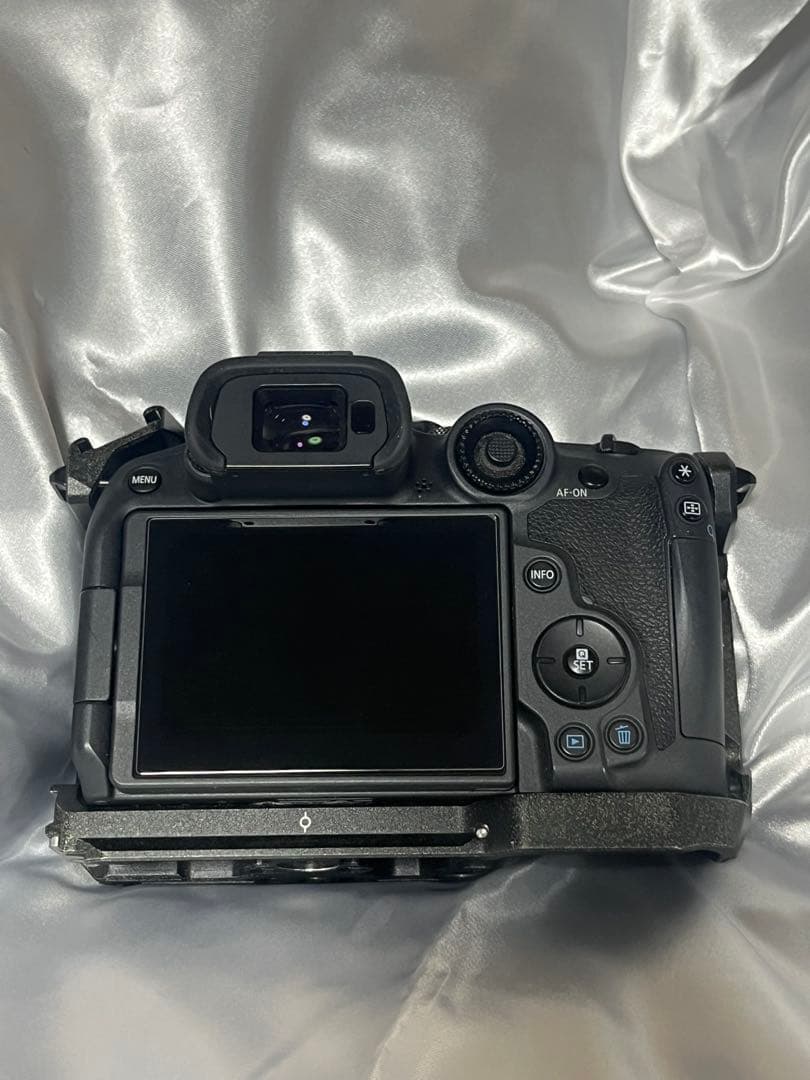 Canon EOS R7 デジタルカメラ ボディ