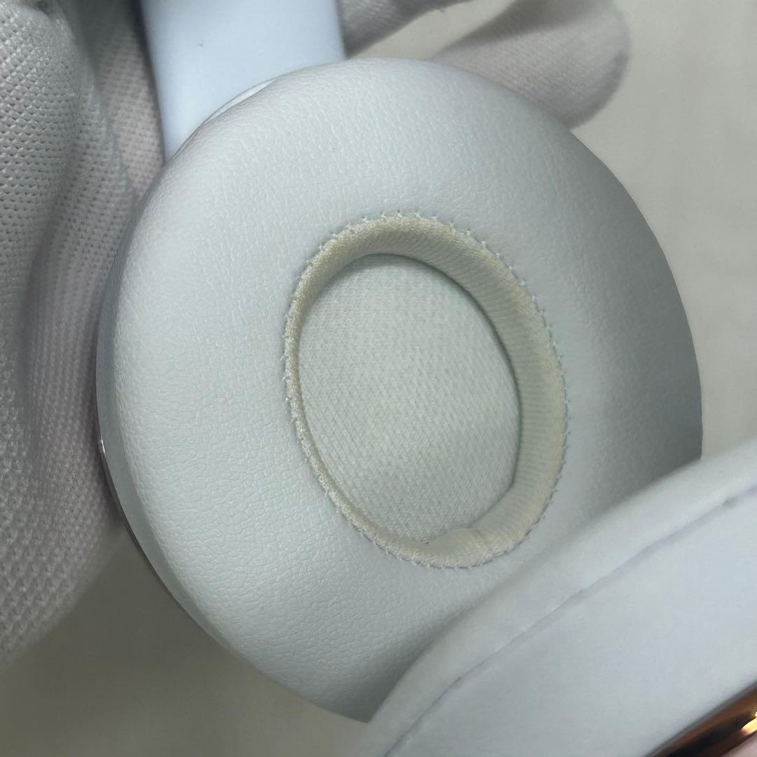 beats ビーツ A1796 ワイヤレスヘッドホン Solo3