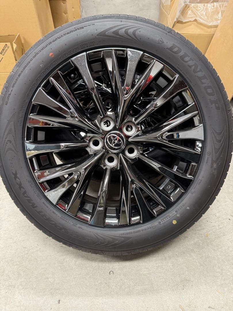 40ヴェルファイア　新車外し　7km ブラックスパッタリング　19インチ