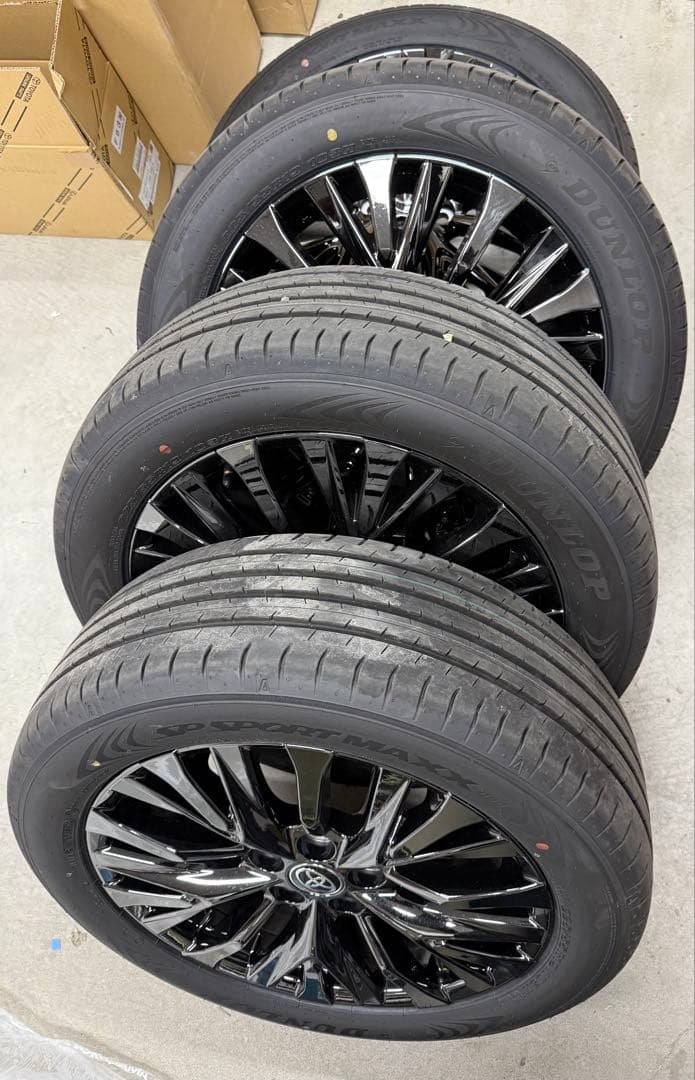 40ヴェルファイア　新車外し　7km ブラックスパッタリング　19インチ