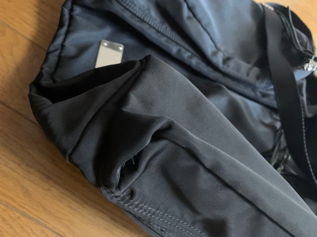 アンダーカバー　undercover プラダ型リュック　黒　ブラック