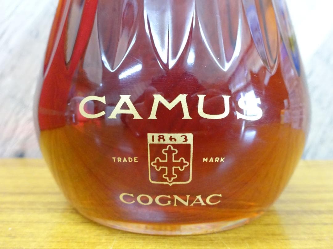 藤016 CAMUS ブランデー バカラボトル 700ml 40％