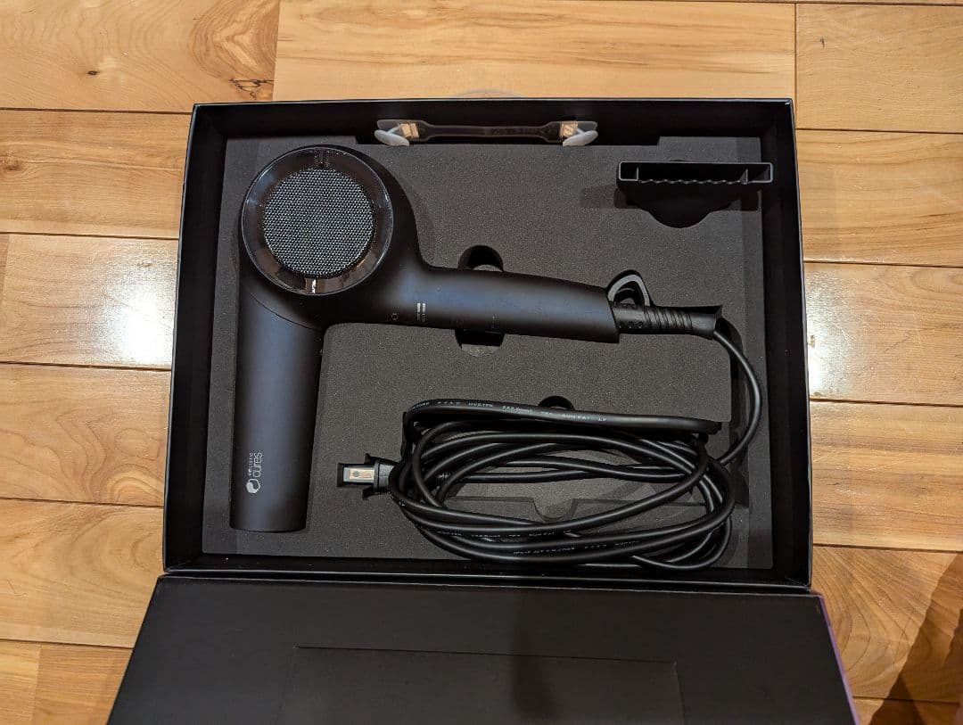 ヘアドライヤー HOLISTIC CURE DRYER CCID-G04B