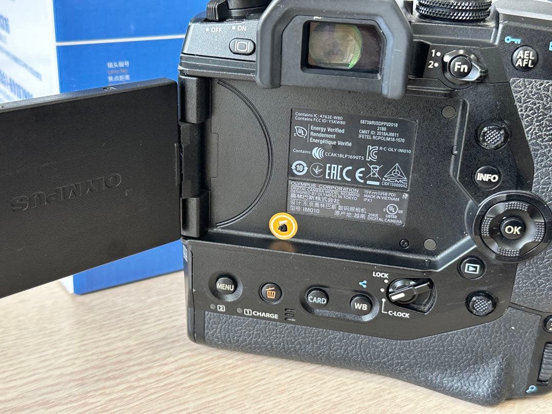 [ ジャンク ]OLYMPUS OM-D E-M1X Body