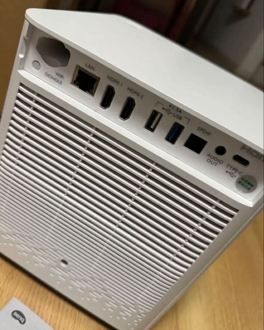 BenQ 4K UHD HDR プロジェクター