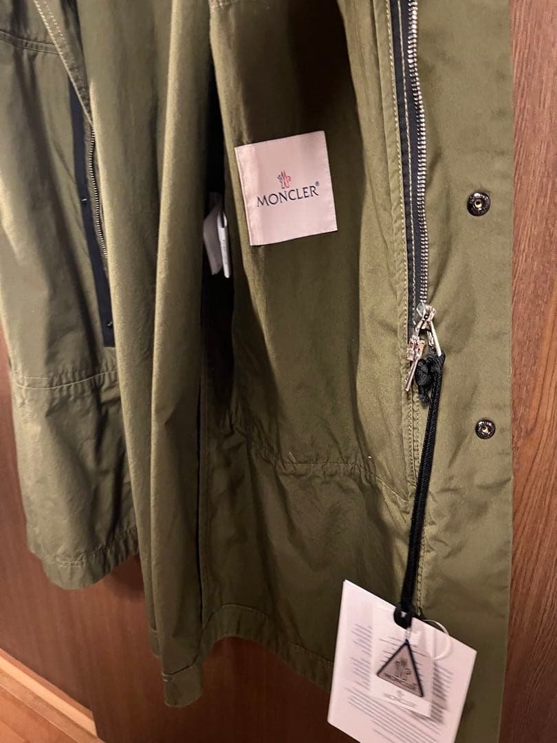 MONCLER カーキ コート 激レア 新品未使用