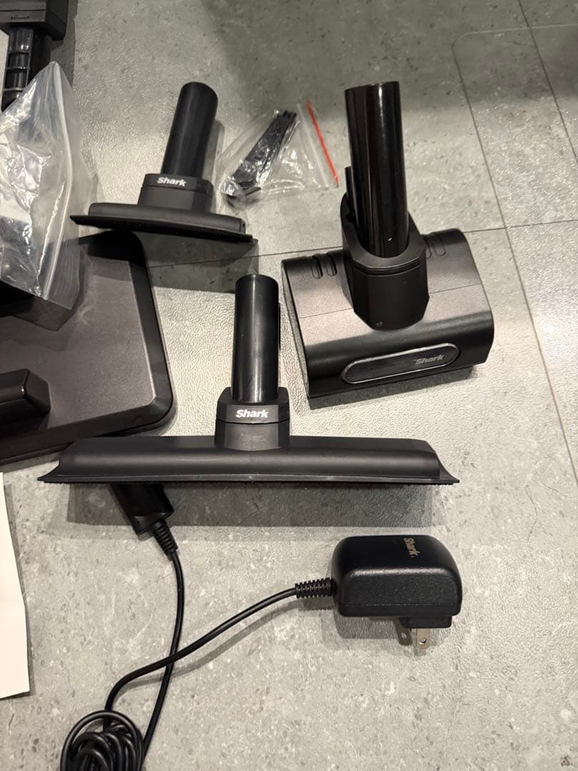 し*れ様 Shark コードレススティッククリーナー 本体