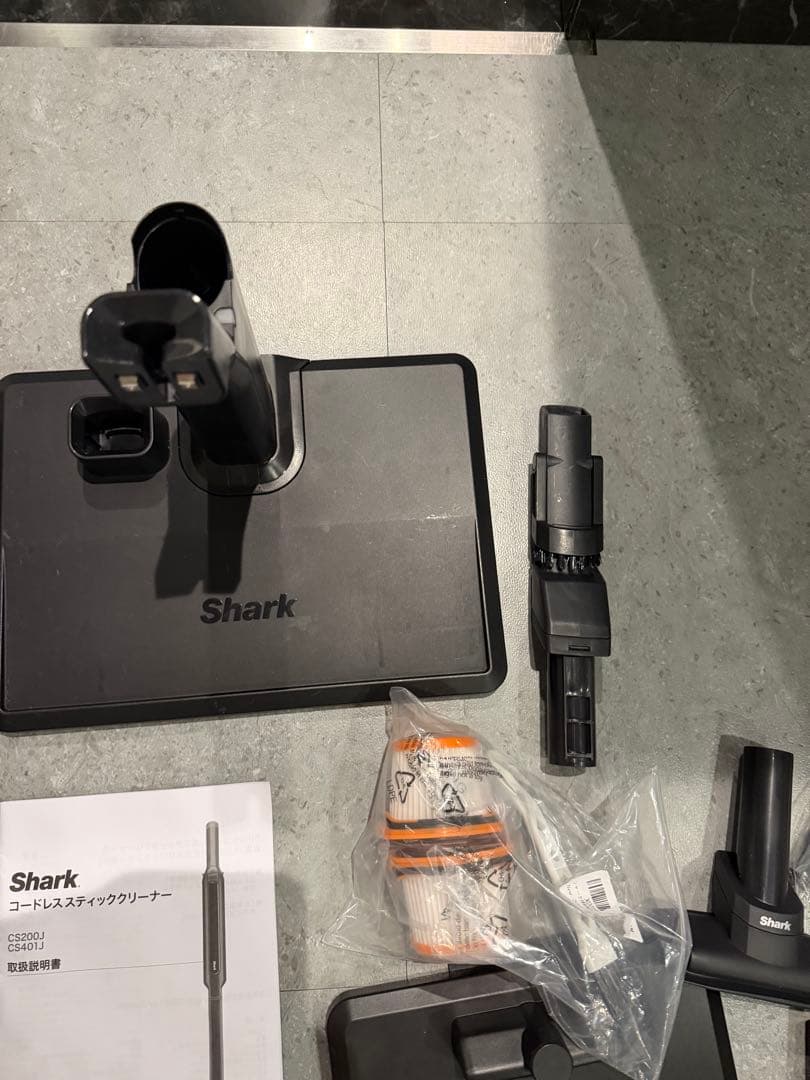 し*れ様 Shark コードレススティッククリーナー 本体