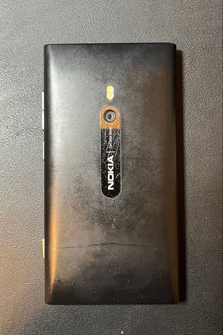 【美品】Windows Phone Nokia Lumia 800(起動確認済)