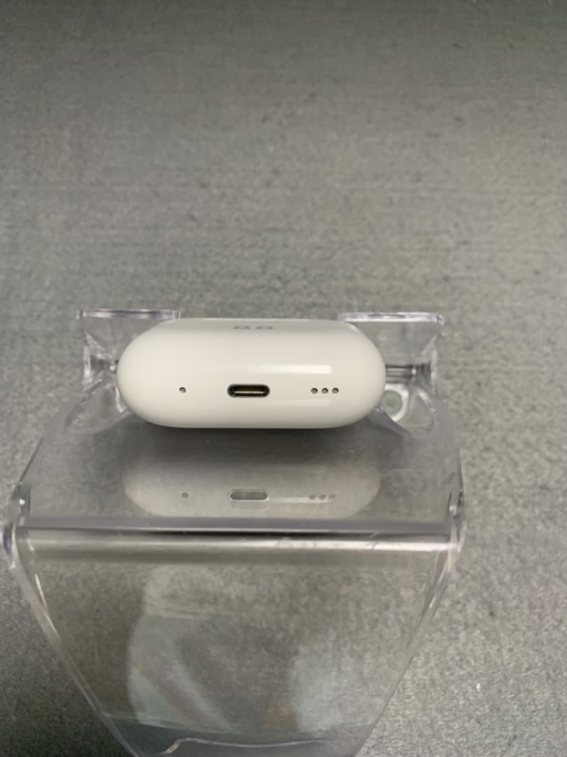 刻印あり中古 AirPods Pro 第2世代 Lightning充電口