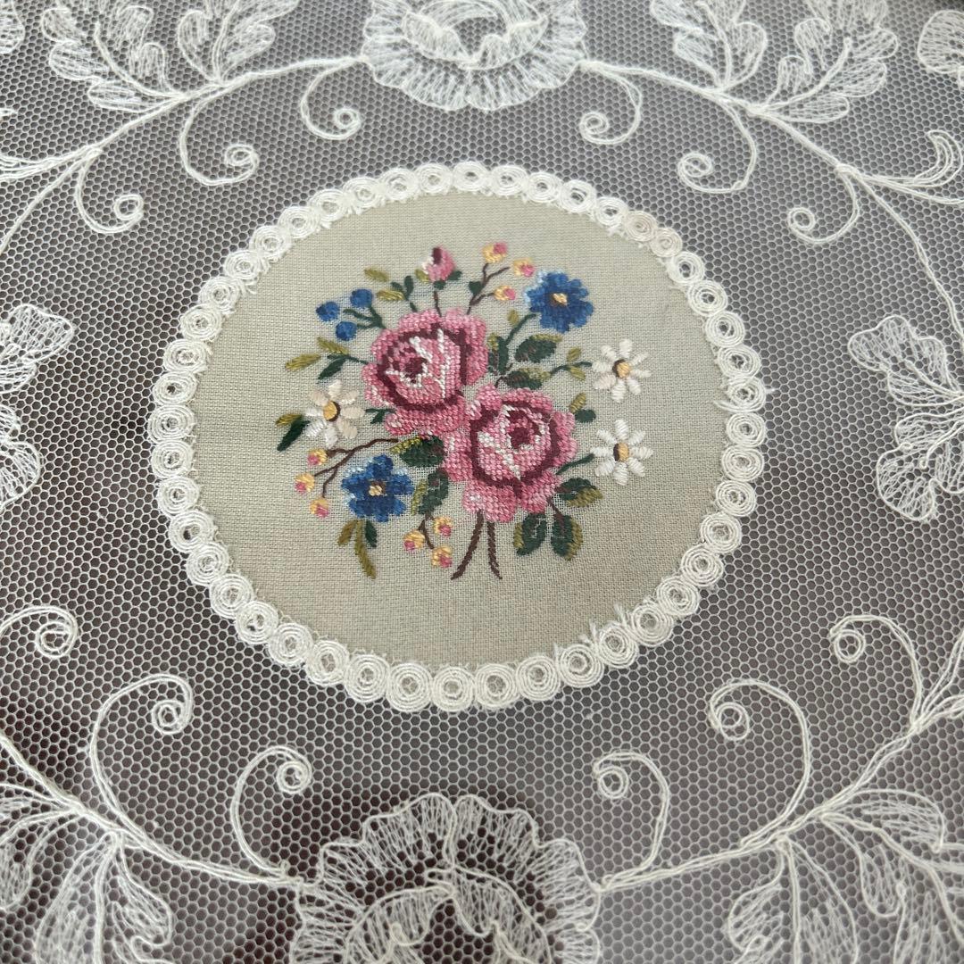 【匿名配送】ドレッシングトレイ　プチポワン　バラ　アンティーク　雑貨