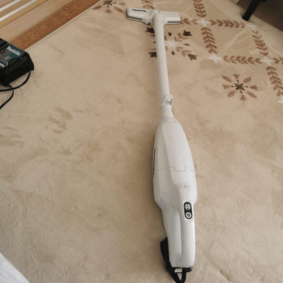 Makita マキタ コードレススティッククリーナー CL108FDSHW