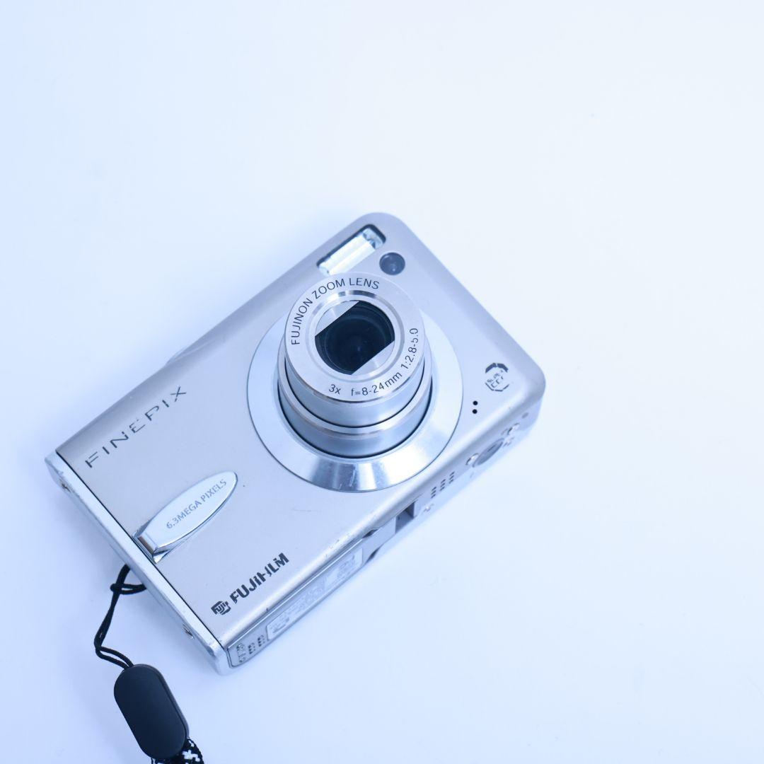 スマホ転送可 FUJIFILM F30 デジタルカメラ メモリーカード付