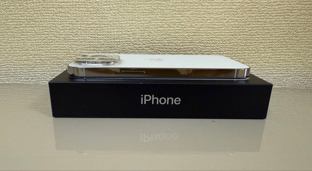 iPhone 13Pro 128GB シルバー　純正レザーケース付き