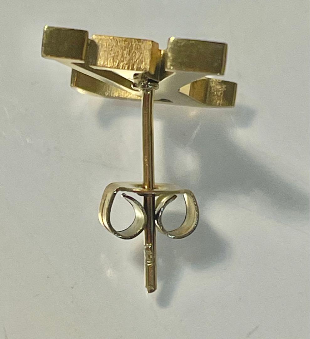 Louis Vuitton ゴールド LVロゴ ピアス(片耳)