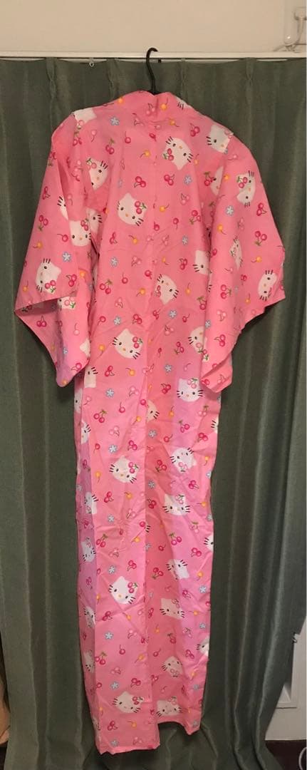 ハローキティ　浴衣