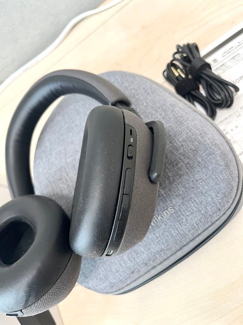 Bowers & Wilkins PX7 ワイヤレスヘッドホン スペースグレー