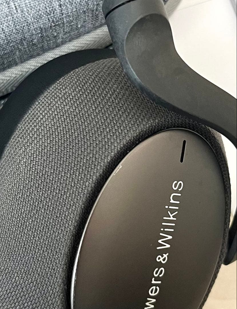 Bowers & Wilkins PX7 ワイヤレスヘッドホン スペースグレー