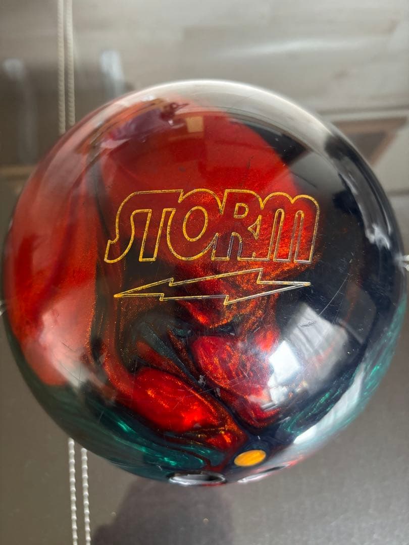 ボウリングボール15Ｐ　アブソリュート