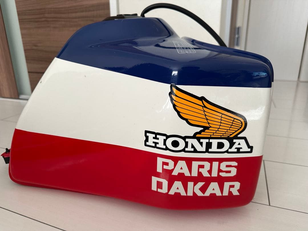 HONDA XL パリダカール トリコロール樹脂製タンク