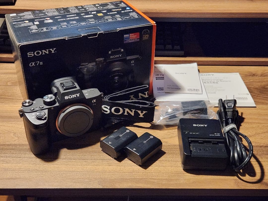 お*と様 SONY α7III 本体 (バッテリー×2+充電器セット)