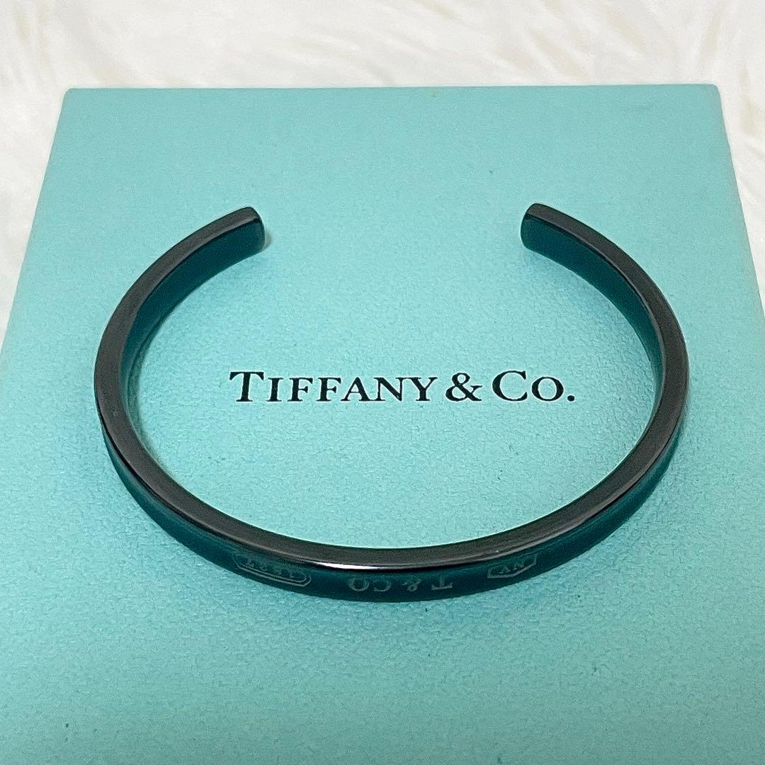 【未使用級】Tiffany & Co チタン カフ ナロー バングル 1837