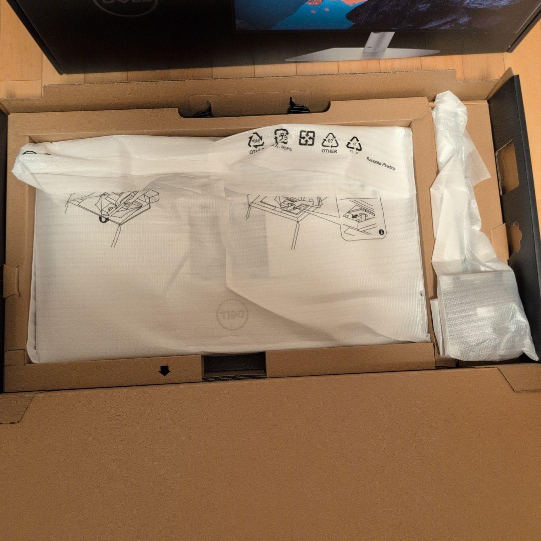 Dell デジタル ハイエンド シリーズ 27インチモニター - U2724DE