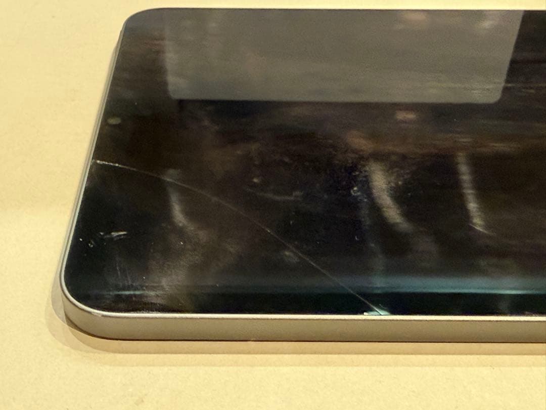 iPad mini 第6世代　256GB 本体 画面にひびあり