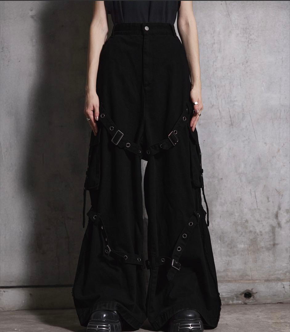 ERAR ヴィンテージライクスプレー加工ベルトデザインギミックデニムカーゴパンツ