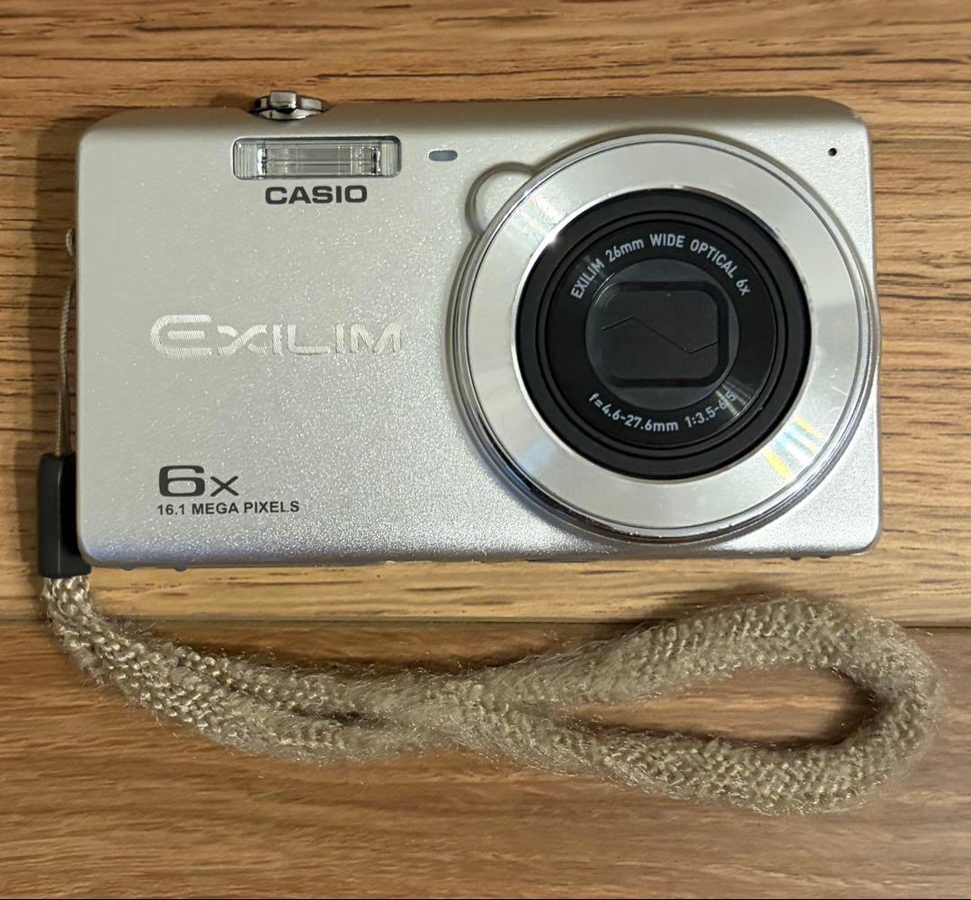 美品‼︎Casio Exilim Ex-Z900